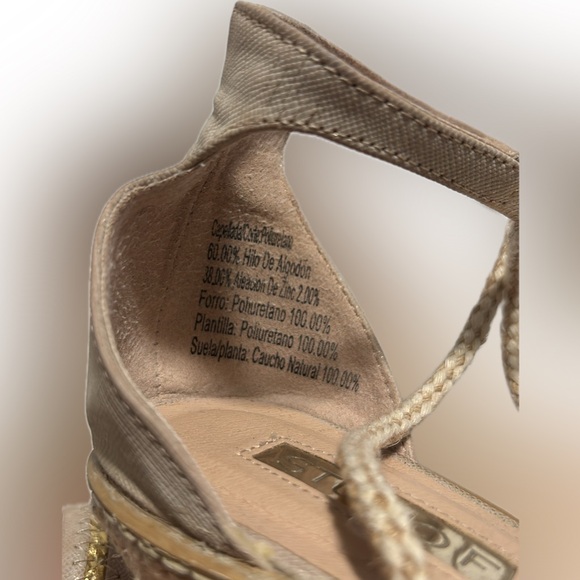 💋STUDIO F 💋Sexy💋Wedge Sandals💋 Sz: 39💋beige & gold - Picture 6 of 11
